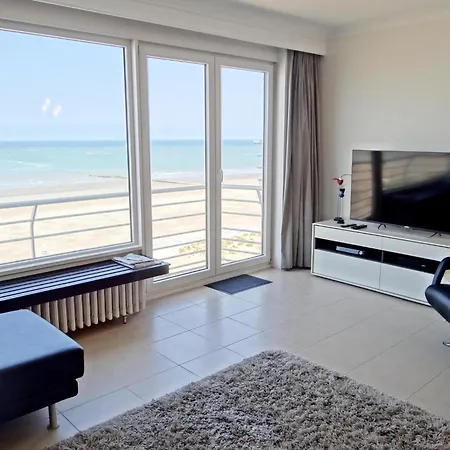 Horizon 0501 Located On The Sea Nieuwpoort